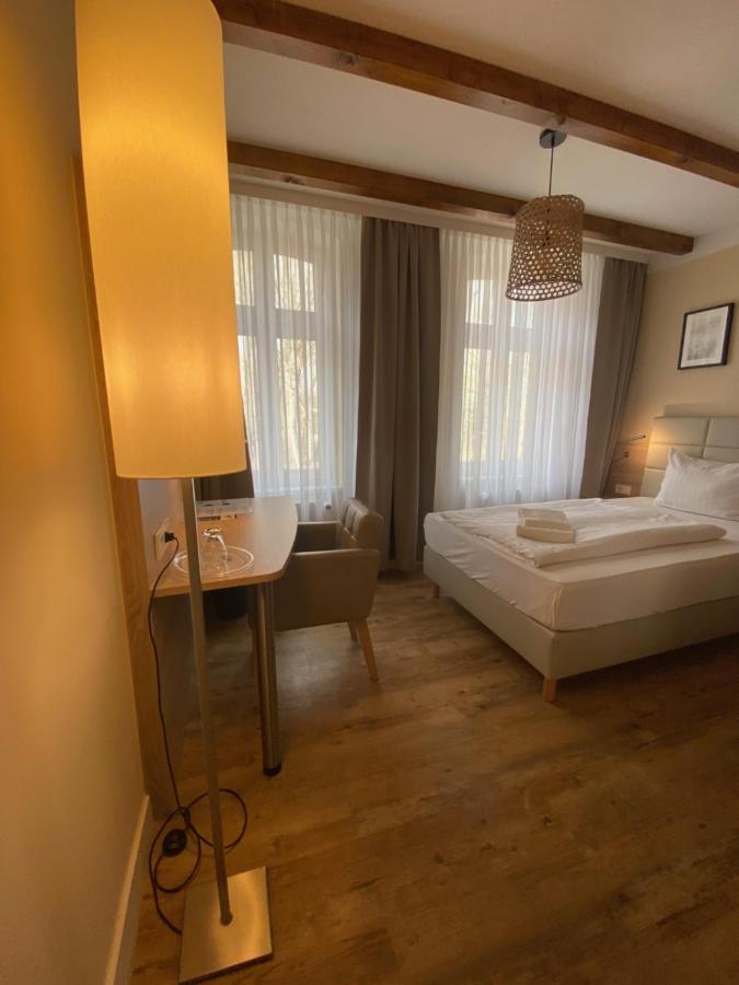 Hotel Sankt Georg Нойбранденбург Екстер'єр фото